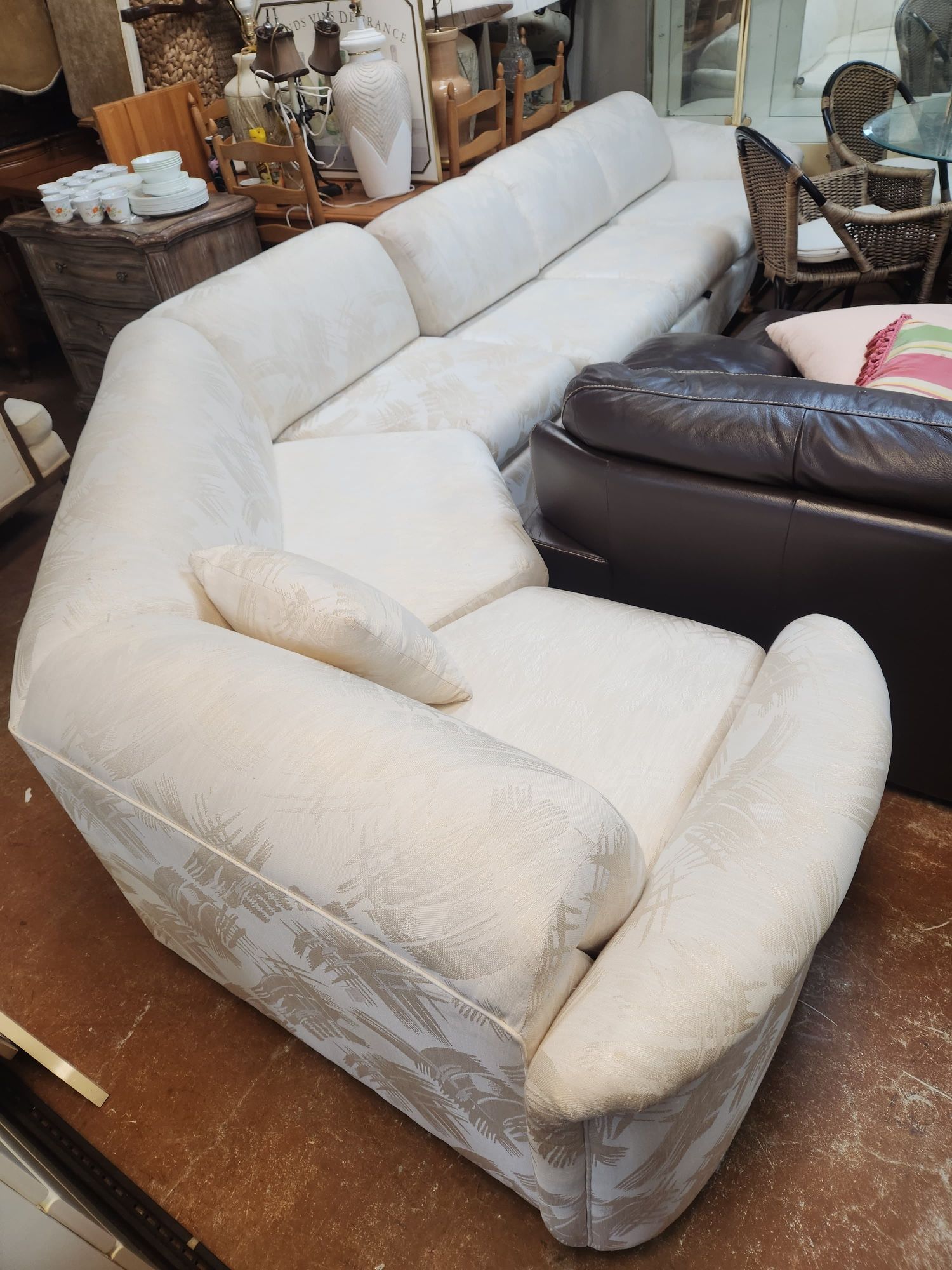 Couch With Pull Out Bed 