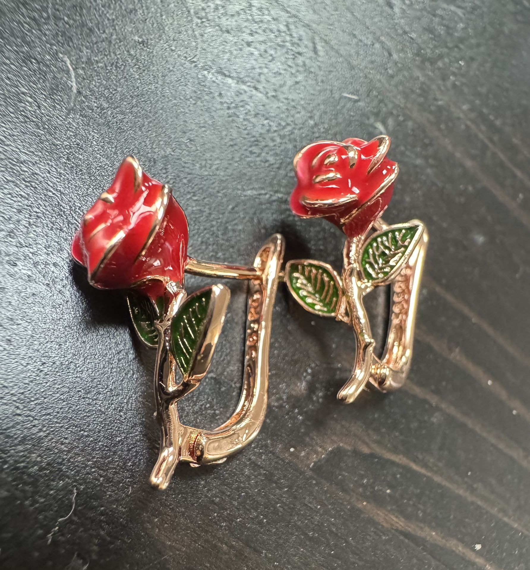 585 14K RG Stamped Rose Gold Romance Red Rose Enamel Stud Earrings