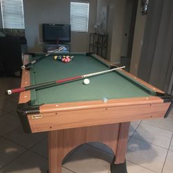 Massé Pool Table 