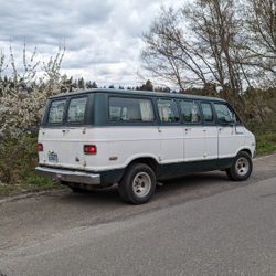 1974 Dodge Sportsman Van 