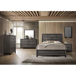 B1300 Destin Only Bedroom Set Queen 5pc 💕💕