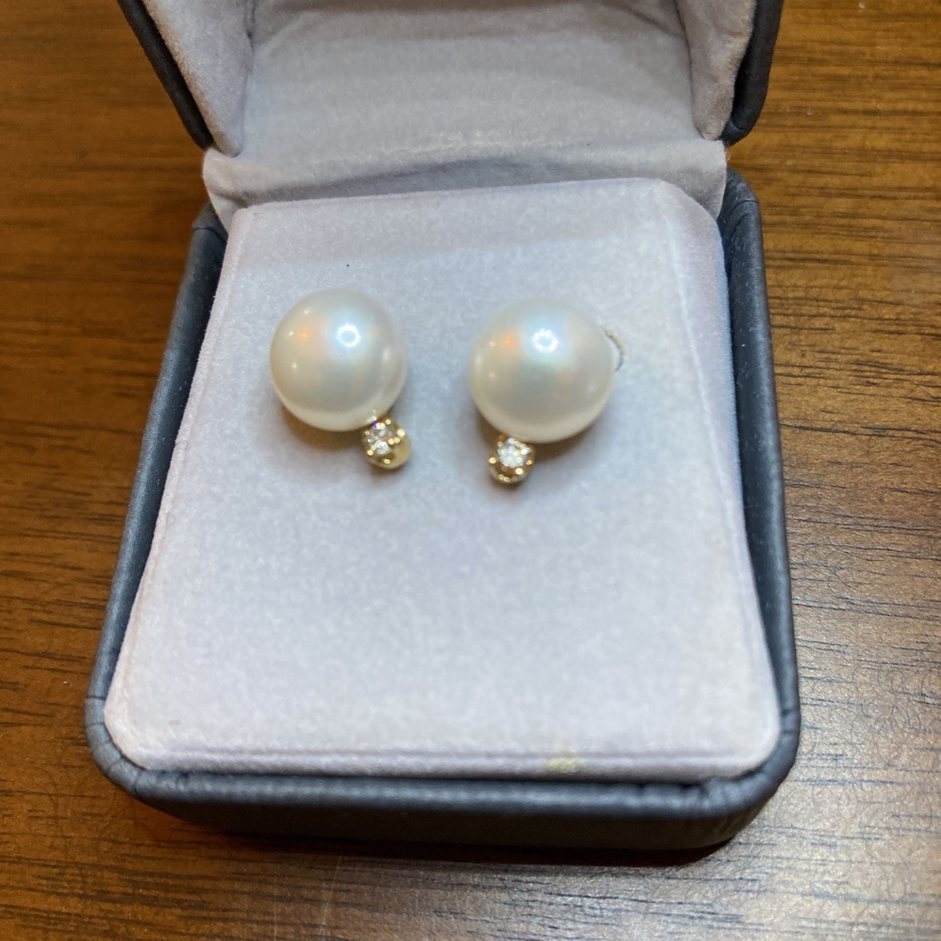 14k Real Gold Diamond Pearl Stud Earrings 