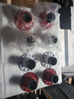 Universal wheels adapter