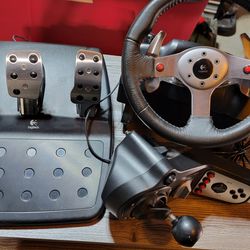 Logitech G25 Sim racing wheel pedals and shifter