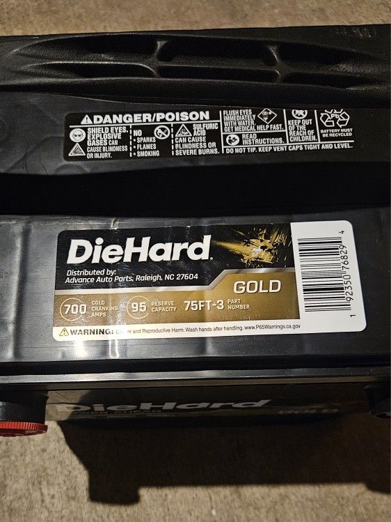 DIE HARD GOLD BATTERY 700AMPS 95RESERVE CAPACITY PN - 75FT-3