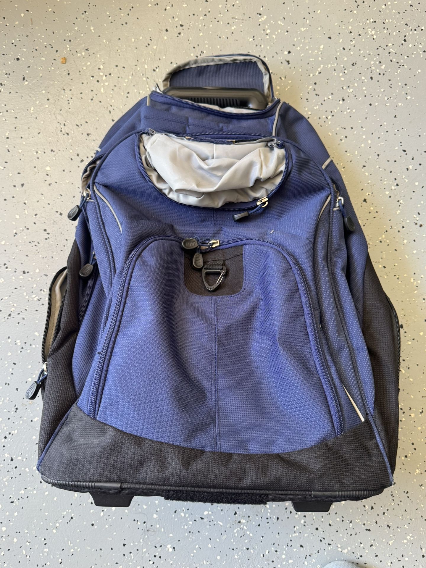 JanSports Rolling Backpack