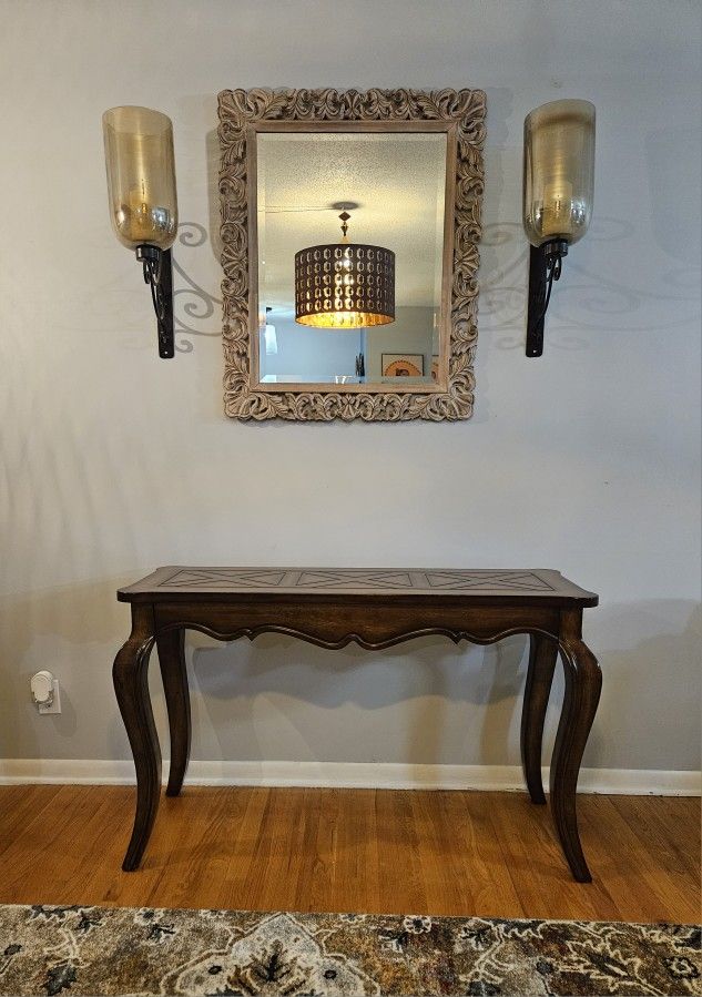 Sofa/Accent Table 