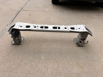 FRONT BUMPER REINFORCEMENT fits FORD FOCUS 2012 - 2018