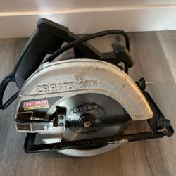 Craftsman 7-in Circular Saw 