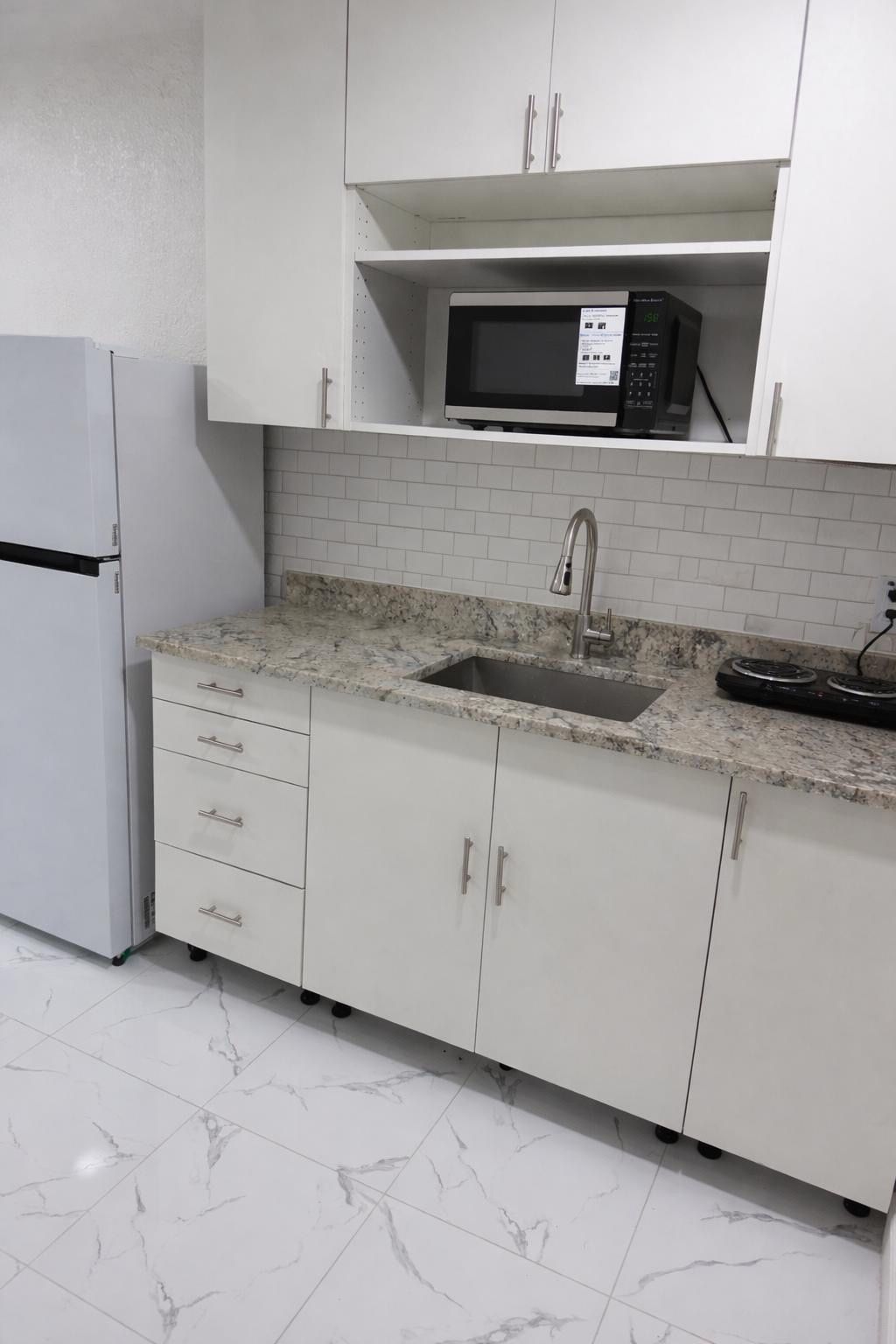 Efficiency apartment for lease