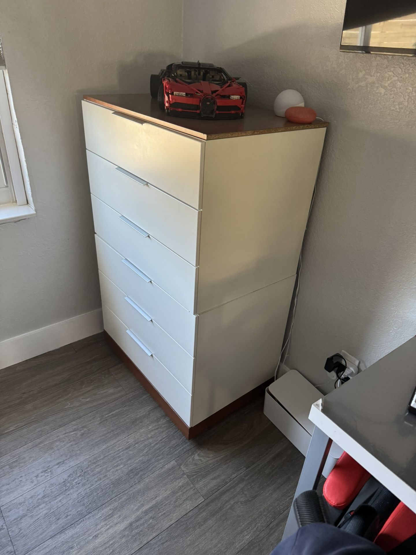 Chest-Gavetero Priced To Go
