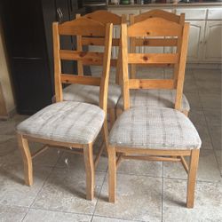 4 Wood Chairs 