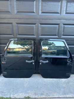 Jeep Wrangler JK 2 Front Black Doors Pair 2007 through 2010 Powered