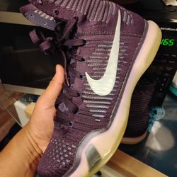 KOBE ELITE 9 SIZE 9.5 