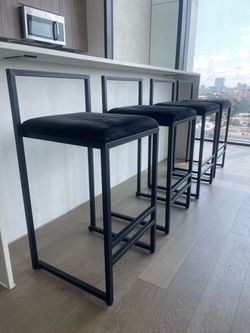 Set of 4 Bar Stools