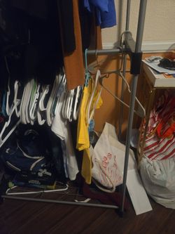Closet with 4 shelves