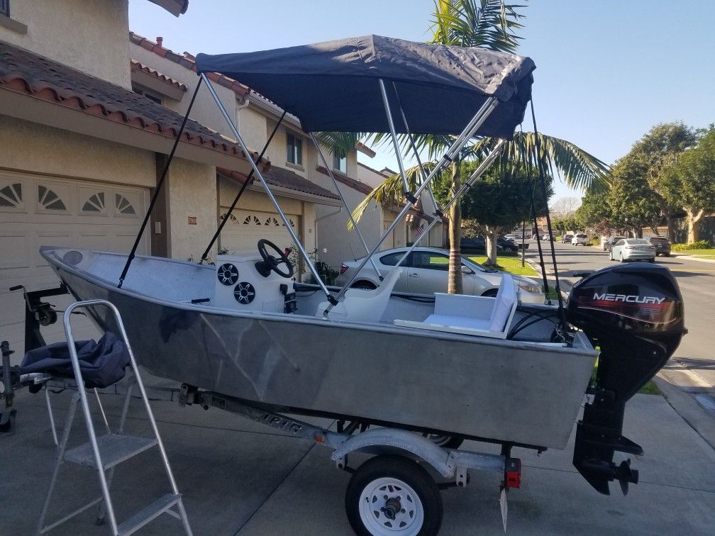 Silver Streak Aluminum Boat