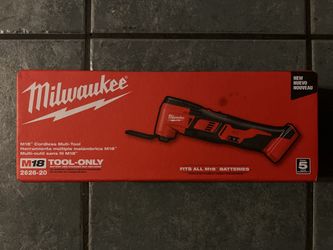 Milwaukee 2626-20 M18 18V Lithium-Ion Cordless Oscillating Multi-Tool - Red