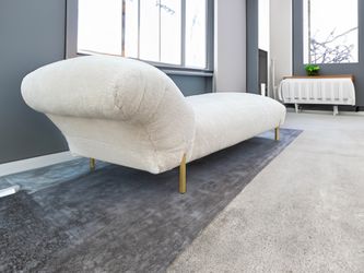Beautiful Piece ( Chaise Lounge )