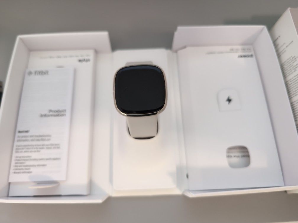 Fitbit Sense, Gold