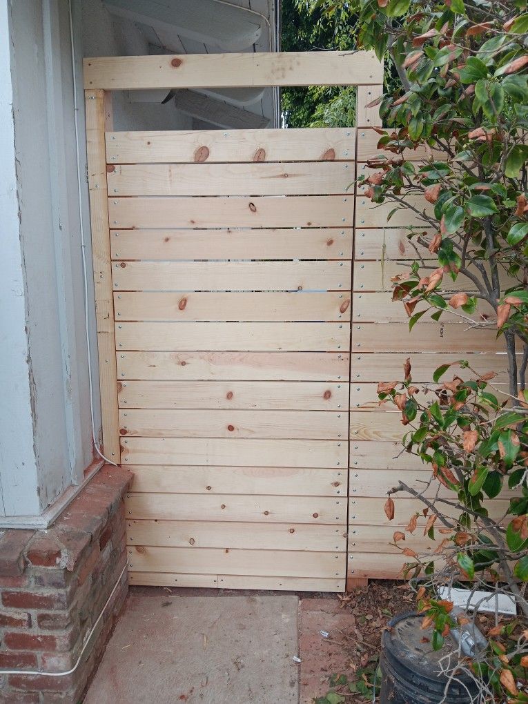 Se Hasen Trabajos De Fence Y Puertas