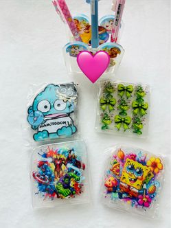 Cartoon Character Acrylic pen holder