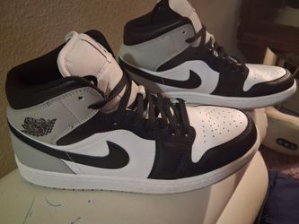 Air Jordan 1 Mid Shadow Grey Sneakers