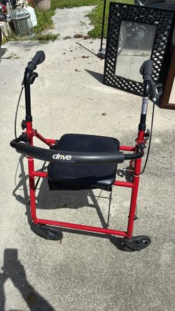 Drive Medical Rollator Walker with Seat