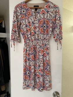 colorful dress size 4 excellent condition 