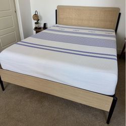Full size bed with gel memory foam mattress