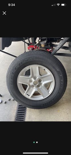Rims And Tires Off A 2022 Jeep Gladiator