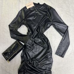 Elegant Black Long Sleeve Dress