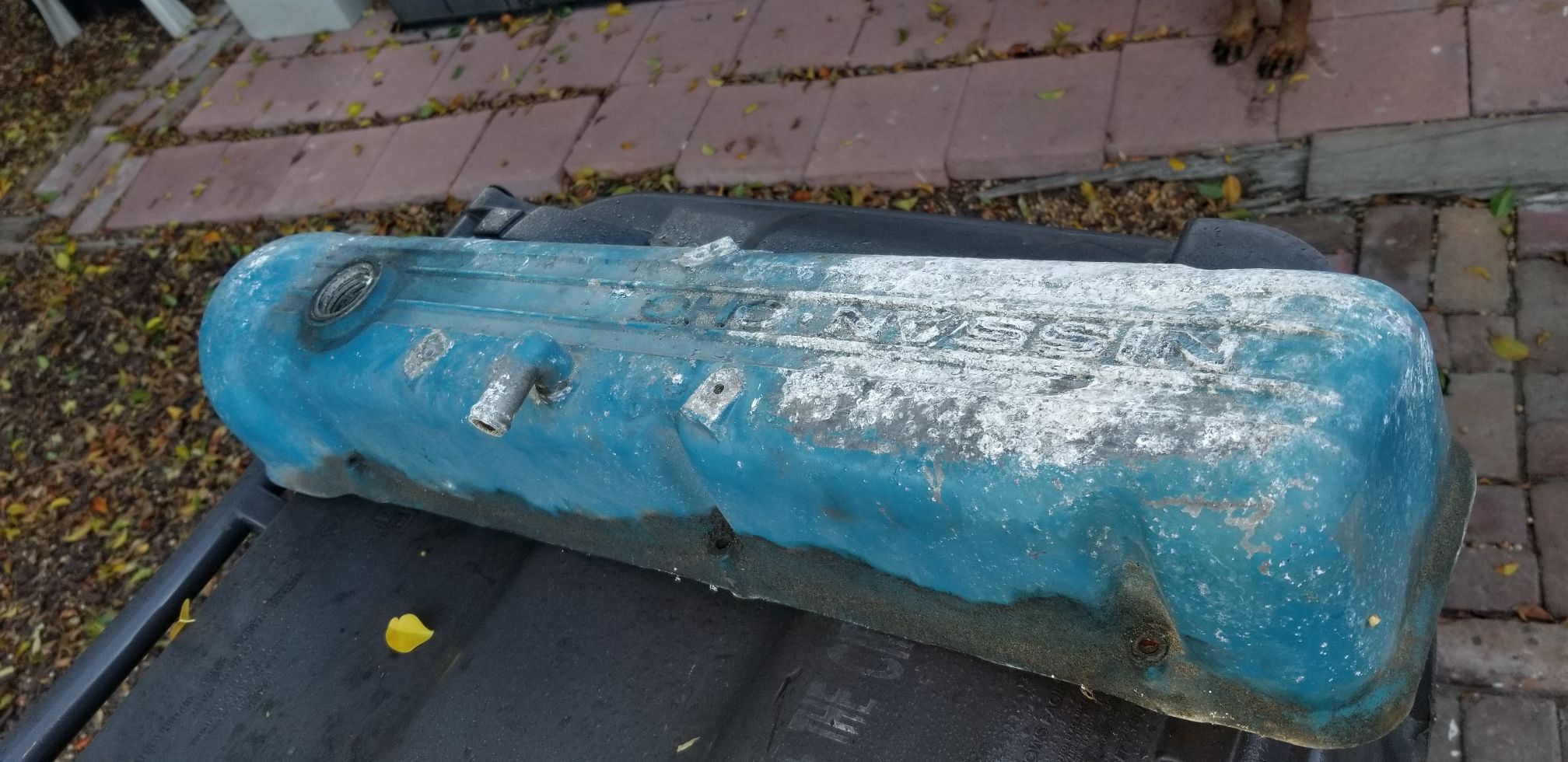 Datsun Nissan valve cover 240Z to 280ZX.