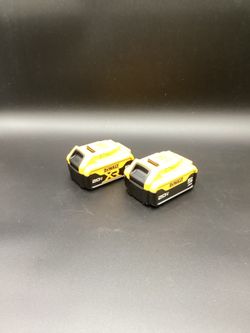 DEWALT 20V XR 5.0 BATTERY(EACH)**(FINANCIAMOS/WE FINANCE)**