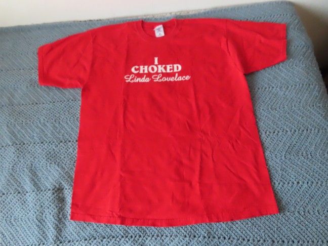 vintage I Choked Linda Lovelace Funny  Joe Dirt Red  Men's T-Shirt XL y2k