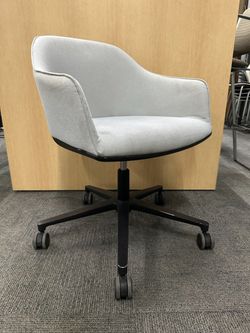 Vitra Softshell Chair with 5-Star Base (Grey/Black)