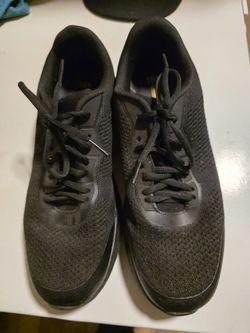 Restaurant/Medical Worker Nonslip Shoes Size 101/2