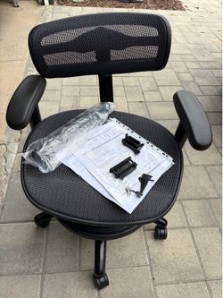 Ergolab Stealth Music Engineers Chair Ergo Lab with Extra Gas Cylinder
