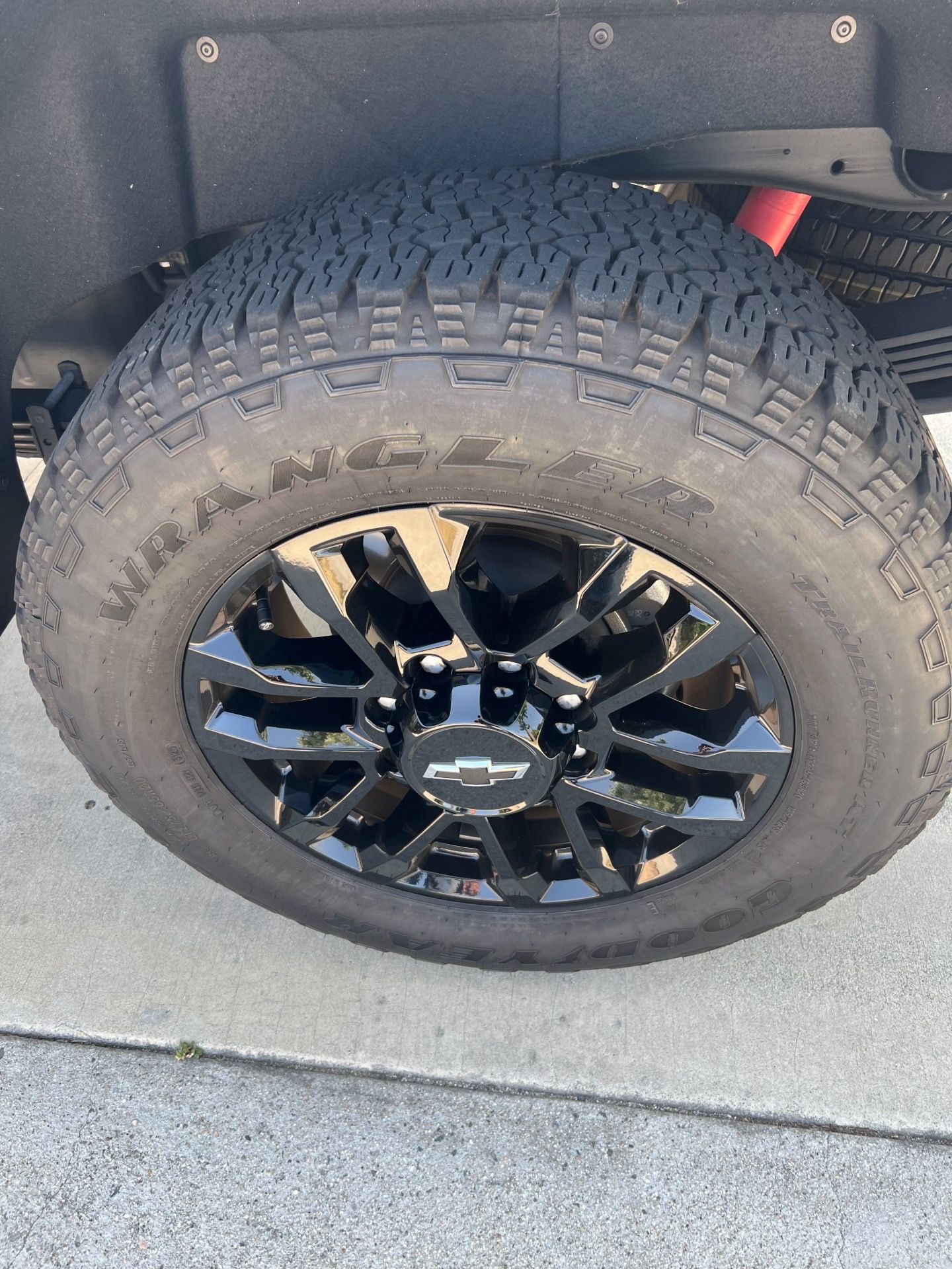 Goodyear Wrangler LT275/65R20 Tire