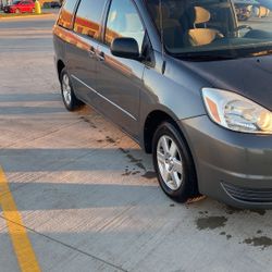 2005 Toyota Sienna