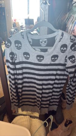 Women’s long sleeve