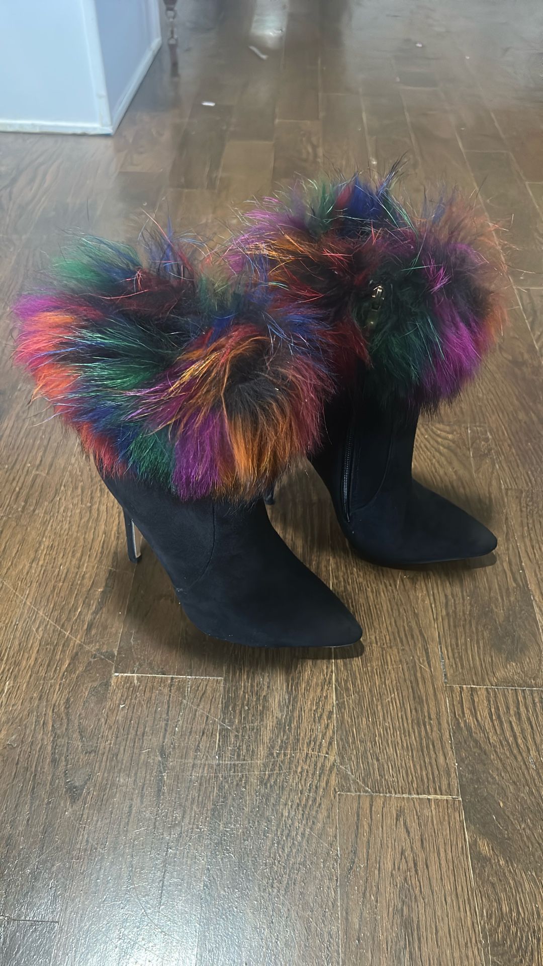 AZALEA WANG BOOTS 7.5