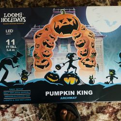 Loomi Holidays 11 ft Tall Halloween Inflatable Archway