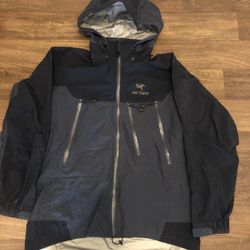 Vintage Arcteryx Goretex Jacket Size L for Sale in Seattle, WA