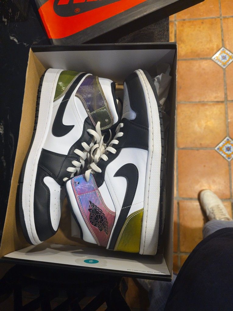 Nike Air Jordan 1 SE Mid Heat Reactive Color Change Size 14
