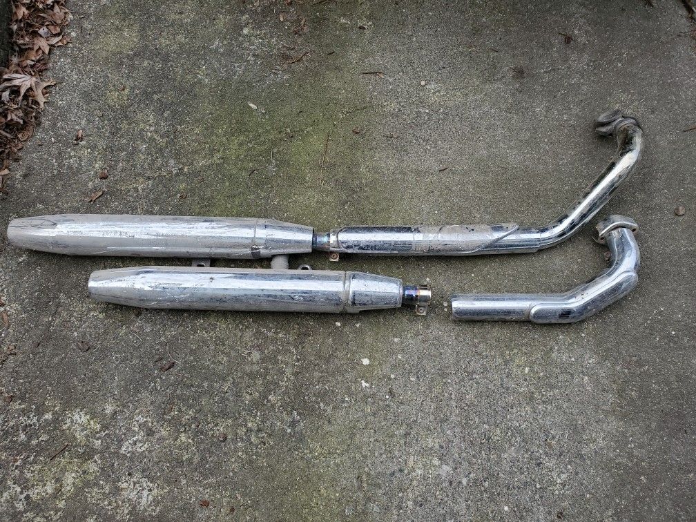 FREE Yamaha V Star 1100 Classic Exhaust Pipes FREE