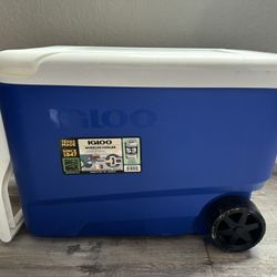 Igloo Wheelie Cool 38qt Rolling Cooler