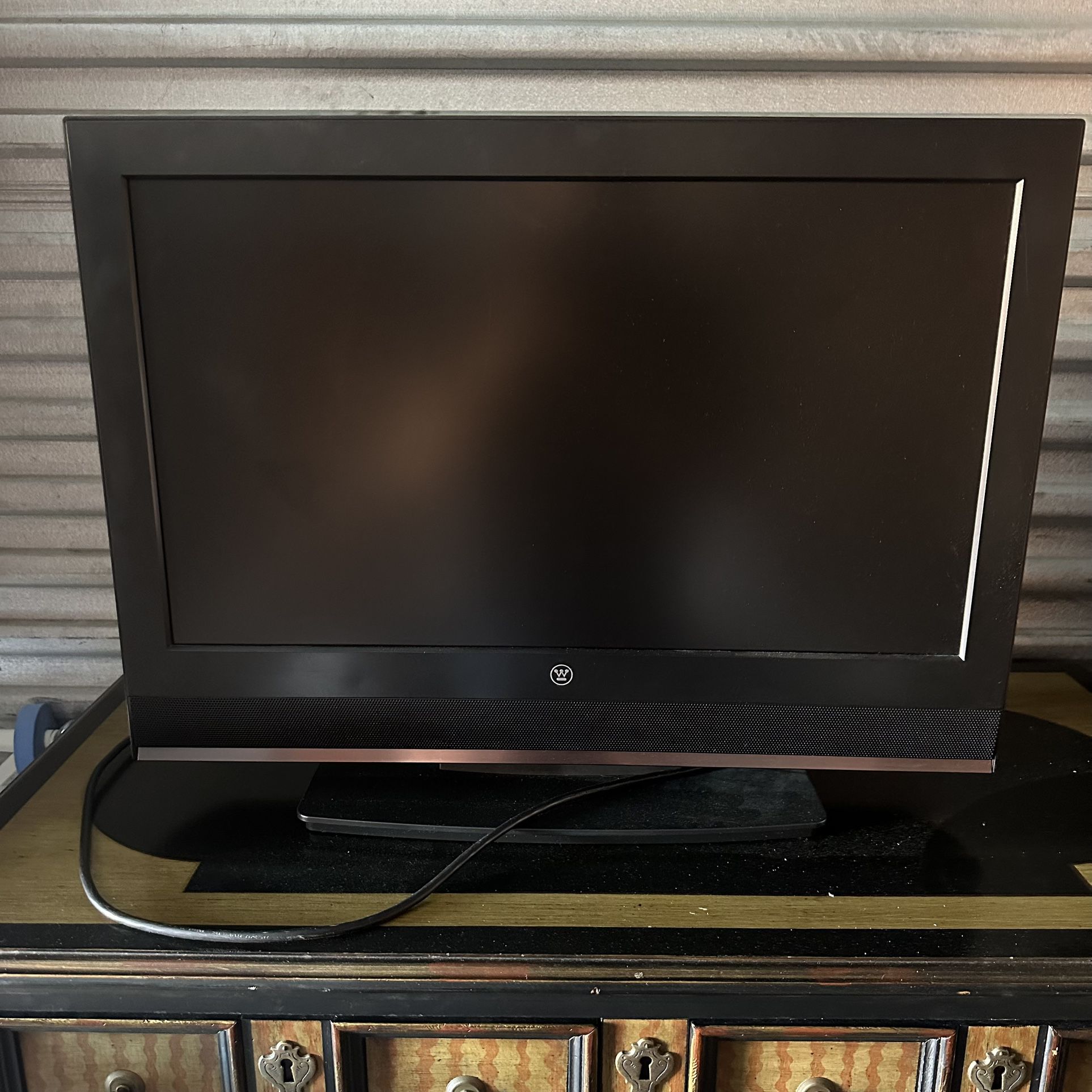 32 inch Flatscreen Tv