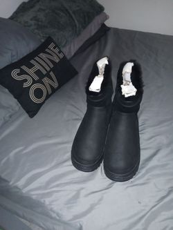 Black Shearling-Lined Ankle Boots