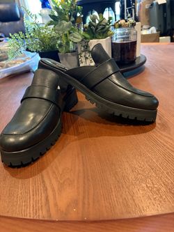 Steve Madden Black  Platform Mule Loafers size 9.5